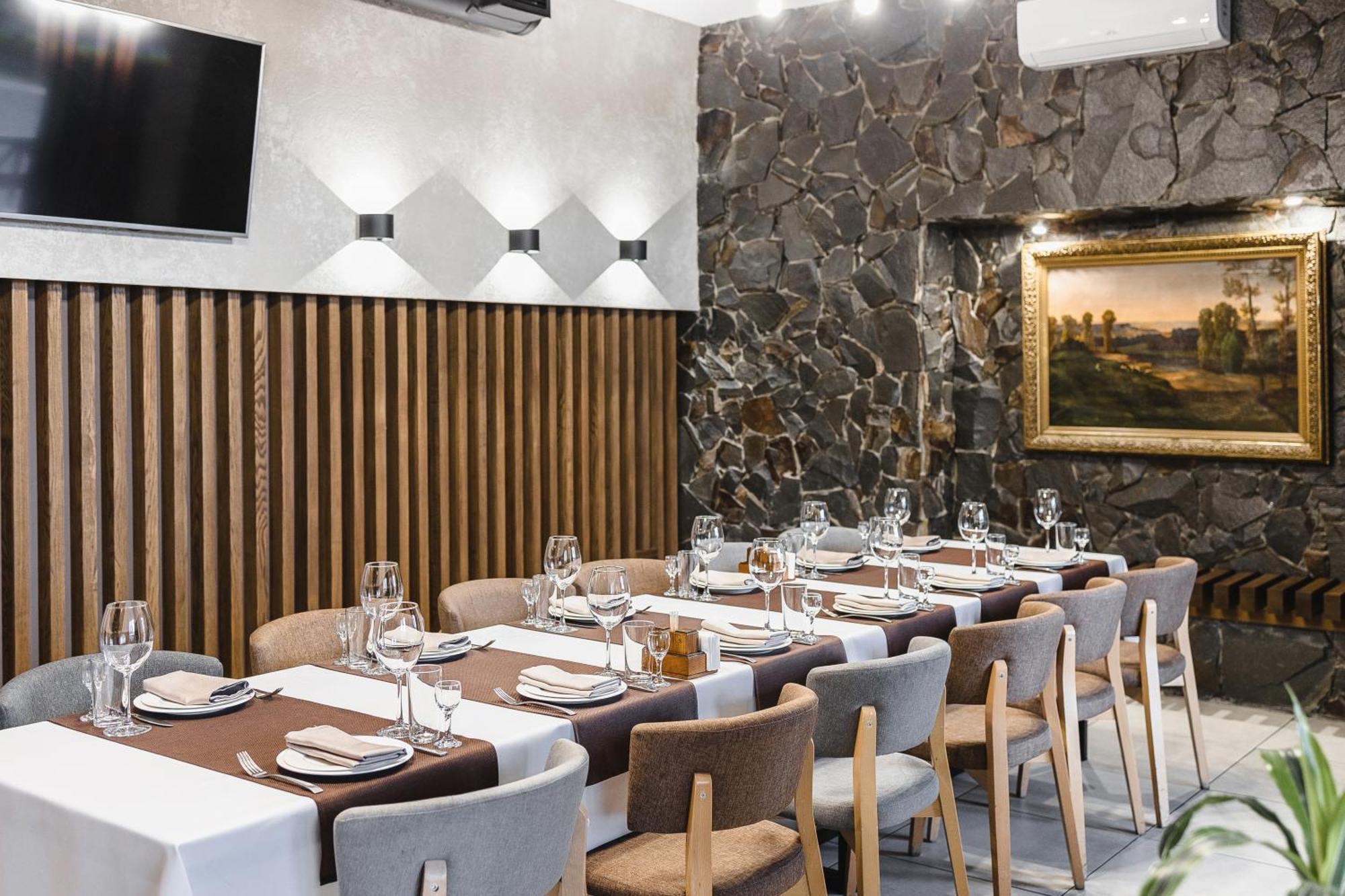 Geography Hotel Veresneve Luaran gambar