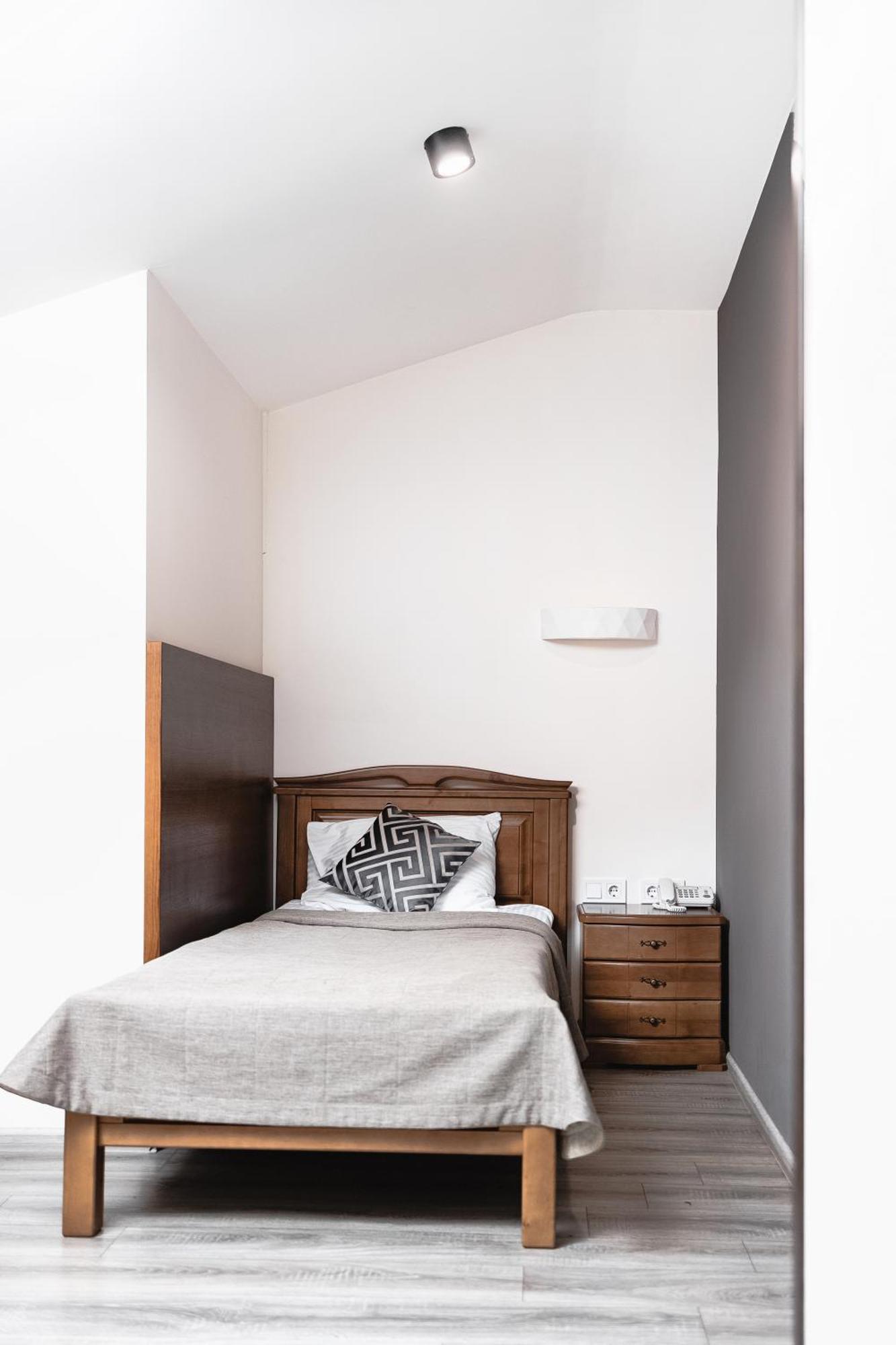 Geography Hotel Veresneve Luaran gambar