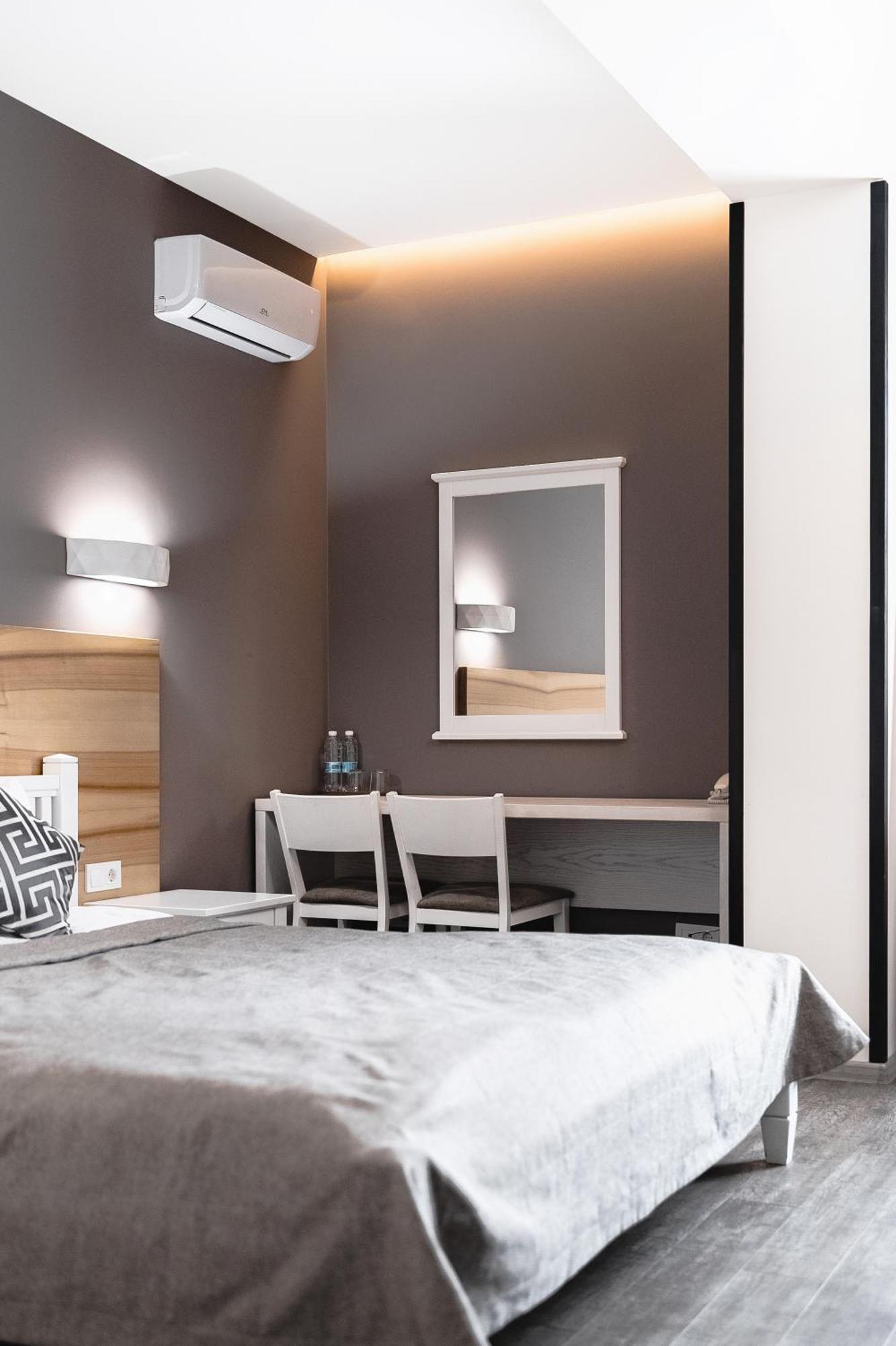 Geography Hotel Veresneve Luaran gambar