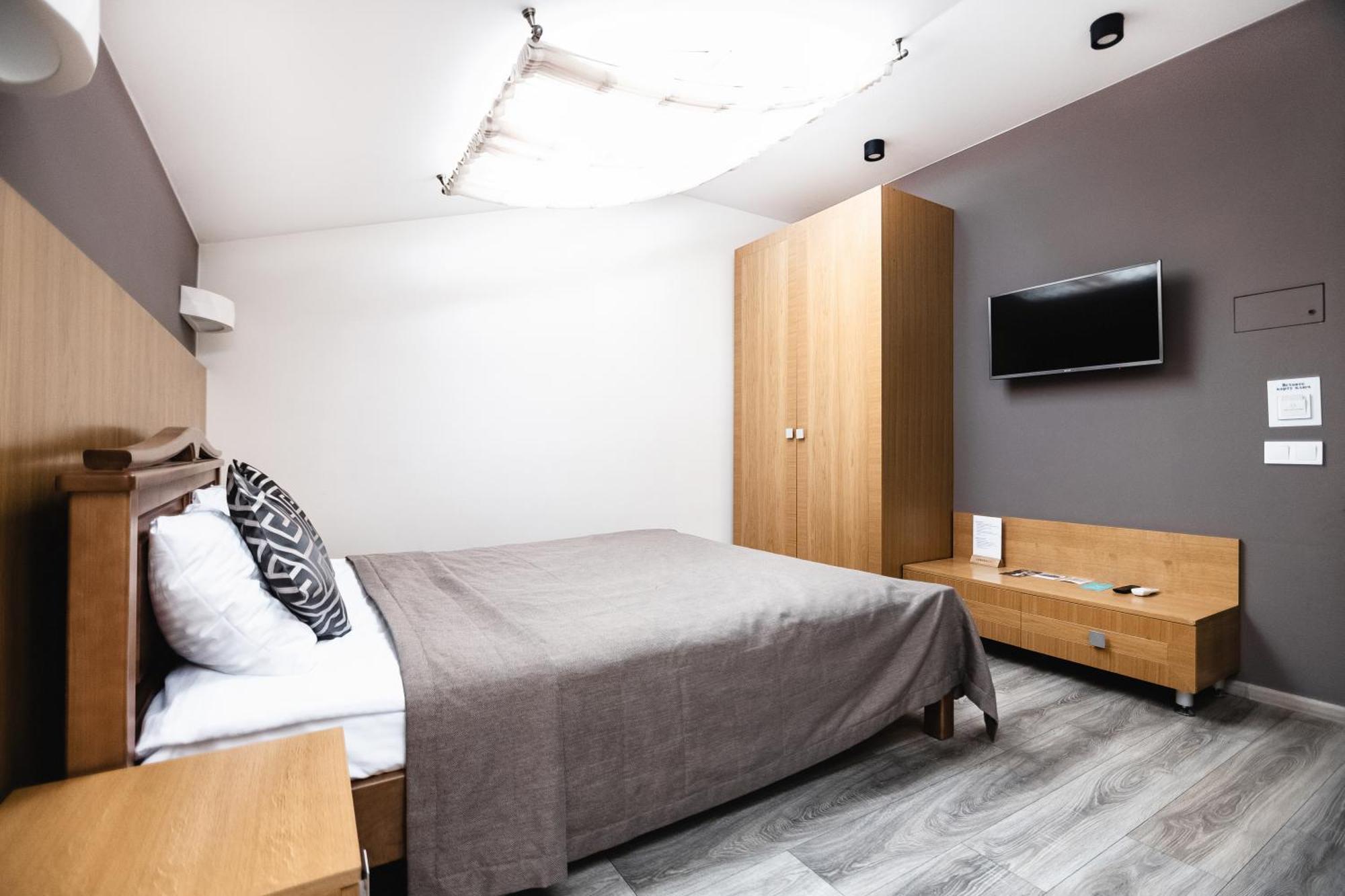 Geography Hotel Veresneve Luaran gambar