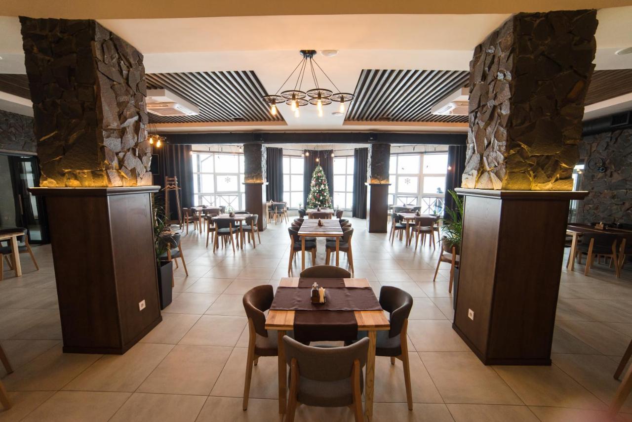 Geography Hotel Veresneve Luaran gambar