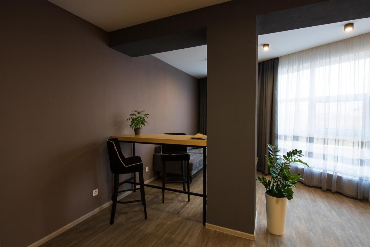 Geography Hotel Veresneve Luaran gambar